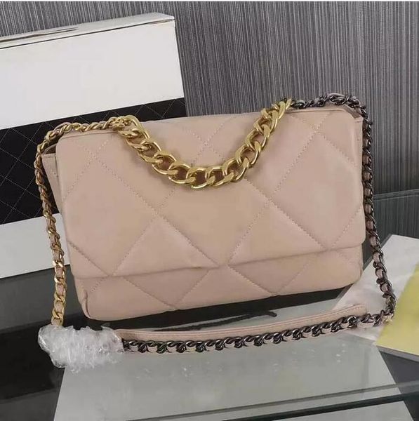 fashion flap women designer bags cowhide solid color classic handbags golden metal chains multi-color handle large capacity crossbody bags t
fashion flap women designer bags cowhide solid color classic handbags golden metal chains multi-color handle large capacity crossbody bags t