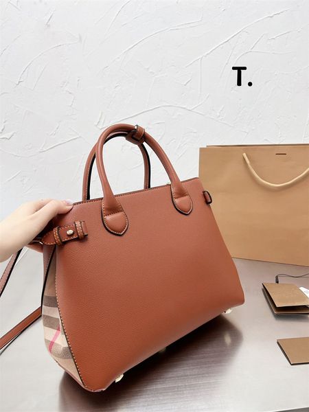 2022 new fashion women crossbody designer bags knitted check vintage shoulder bag totes designer handbag genuine leather luxuries designers
2022 new fashion women crossbody designer bags knitted check vintage shoulder bag totes designer handbag genuine leather luxuries designers