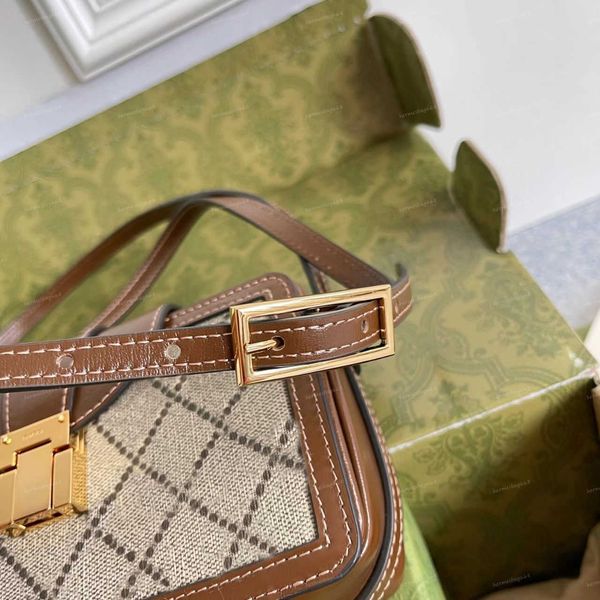 9a luxurys designers bag canvas handbag purse fashion letter crossbody classic camera bags women shouider interior wallet card 20cm
9a luxurys designers bag canvas handbag purse fashion letter crossbody classic camera bags women shouider interior wallet card 20cm