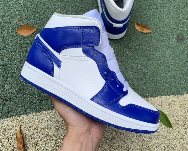 designer shoes jumpman 1 mid basketball shoes 1s white hyper royal blue men women trainers sneakers sports
designer shoes jumpman 1 mid basketball shoes 1s white hyper royal blue men women trainers sneakers sports