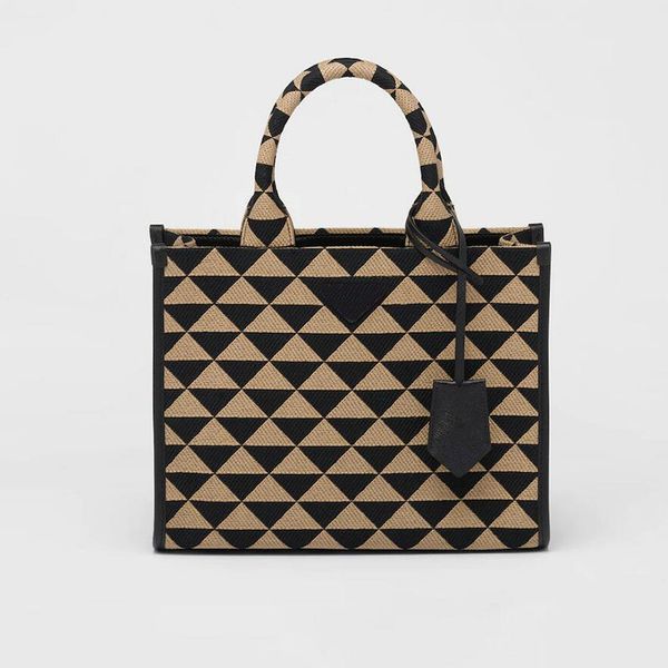 hpb fashion designers handbag symbole jacquard shoulder bag women men embroidered leather triangle pouch canvas bags crossbody fabric handba
hpb fashion designers handbag symbole jacquard shoulder bag women men embroidered leather triangle pouch canvas bags crossbody fabric handba