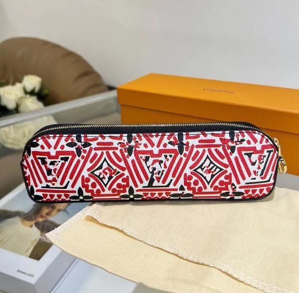 1990ss sunflower wallet luxury brand gradient colorful letter women portable wallets leopard famous men wallets clutch bag storage purses pe, Red;black
1990ss sunflower wallet luxury brand gradient colorful letter women portable wallets leopard famous men wallets clutch bag storage purses pe, Red;black