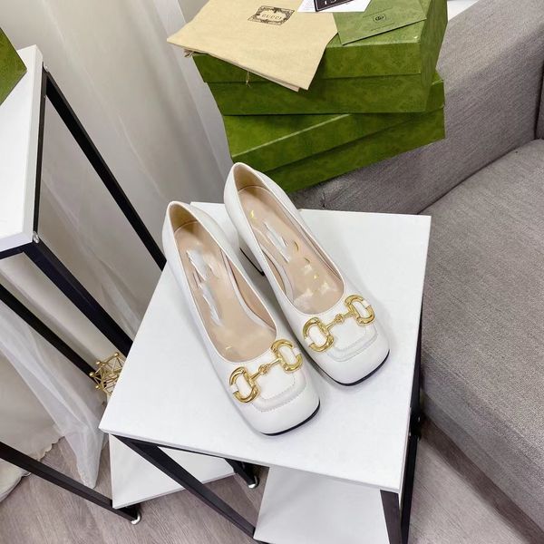 2022 fashion g womens high heels formal dress shoes sandals designer luxury embroidery leather flat buckle sandal ladies metal letters work, Black
2022 fashion g womens high heels formal dress shoes sandals designer luxury embroidery leather flat buckle sandal ladies metal letters work, Black