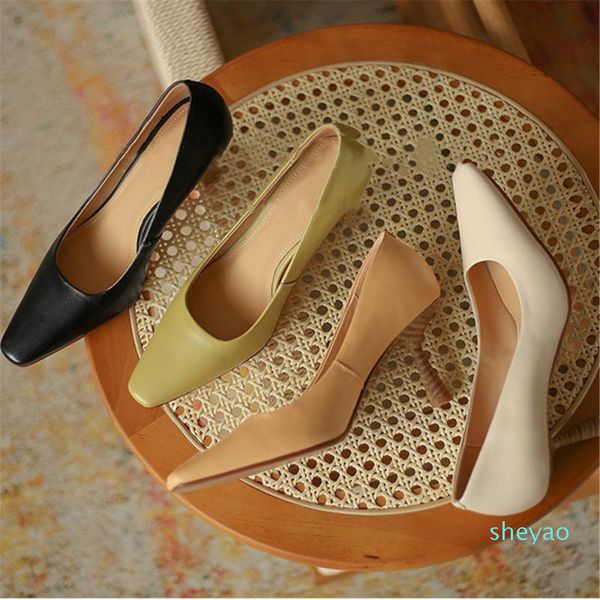dress shoes classic fashion designed solid women's heels office mature lady, Black
dress shoes classic fashion designed solid women's heels office mature lady, Black