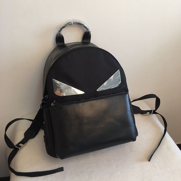 2022 classic fashion bag black waterproof women's men's backpack style bag duffle bag shoulder handbag 30cm
2022 classic fashion bag black waterproof women's men's backpack style bag duffle bag shoulder handbag 30cm