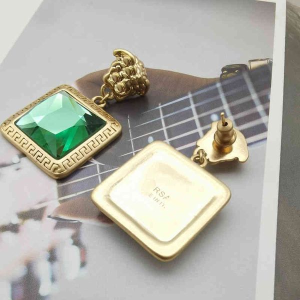 new fashion trend jewelry luxury quality designer wholesale fan family beautiful advanced inlaid temperament earrings for women, Silver
new fashion trend jewelry luxury quality designer wholesale fan family beautiful advanced inlaid temperament earrings for women, Silver