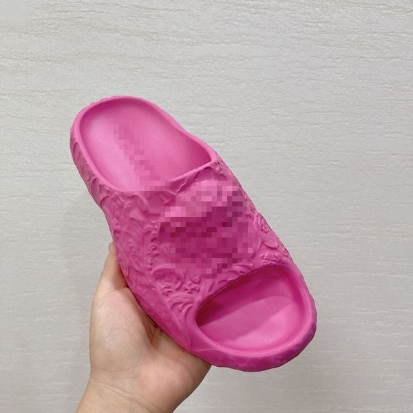 2022 mens womens slippers summer rubber sandals beach slide fashion scuffs t indoor shoes slipper sandal size 35-48 with box, Black
2022 mens womens slippers summer rubber sandals beach slide fashion scuffs t indoor shoes slipper sandal size 35-48 with box, Black