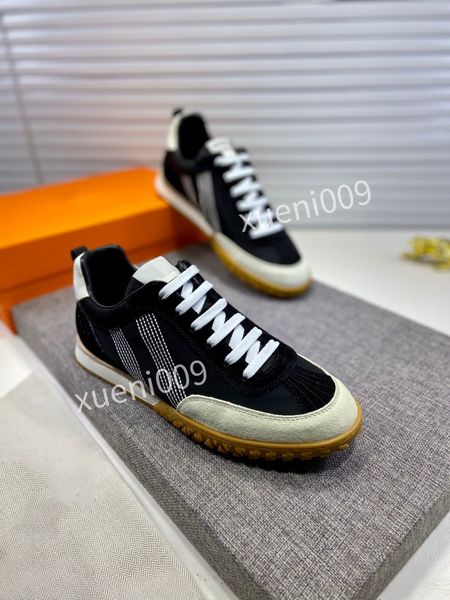 17fw pairs triple s clear sole men women casual shoes fashion crystal bottom all white black yellow rainbow sports outdoor old dad shoe hx21
17fw pairs triple s clear sole men women casual shoes fashion crystal bottom all white black yellow rainbow sports outdoor old dad shoe hx21