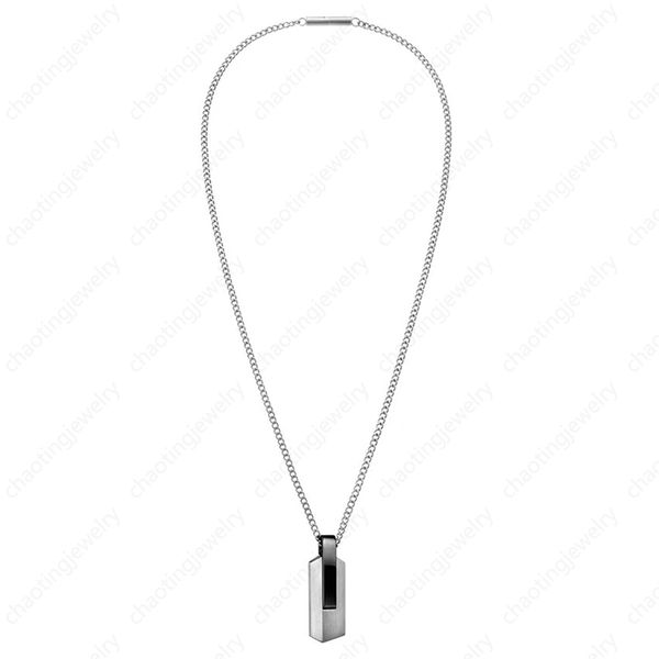 black silver pendant necklace corner letter logo titanium furnace vacuum plating chain length 50cm
black silver pendant necklace corner letter logo titanium furnace vacuum plating chain length 50cm