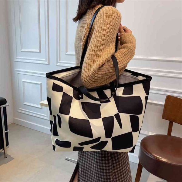 luxury designer handbag women shoulder bags high capacity women's canvas shoulder bag tote bag straps casual crossbody ladies leather u
luxury designer handbag women shoulder bags high capacity women's canvas shoulder bag tote bag straps casual crossbody ladies leather u