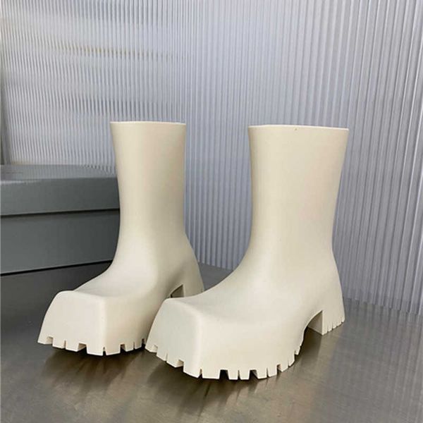 2022 fashion summer rain boots rubber trooper boot 22ss rainboot platform square toe tire high heels chunky women men outsole mid long fashi, Black;red
2022 fashion summer rain boots rubber trooper boot 22ss rainboot platform square toe tire high heels chunky women men outsole mid long fashi, Black;red