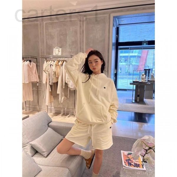 women's hoodies & sweatshirts designer chaopai 22 early spring new embroidery, no pick, clean, fashionable and simple sweater + shorts, Black
women's hoodies & sweatshirts designer chaopai 22 early spring new embroidery, no pick, clean, fashionable and simple sweater + shorts, Black