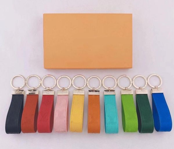 8 colors designer v pattern keychain charm buckle car bags keychains lovers handmade leather keyring pendant accessories with box dust bag, Silver
8 colors designer v pattern keychain charm buckle car bags keychains lovers handmade leather keyring pendant accessories with box dust bag, Silver