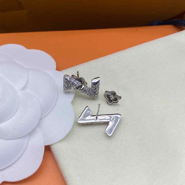 fashion charm earrings designer for women luxury ear nail with drill earrings womens letter n shape woman trendy jewelry girls multiple styl, Golden
fashion charm earrings designer for women luxury ear nail with drill earrings womens letter n shape woman trendy jewelry girls multiple styl, Golden