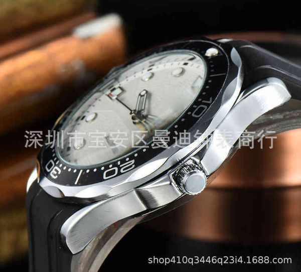 fashion watches for mens montre diamond movement luxury designer watch fashion women's men's watch ezrq, Slivery;brown
fashion watches for mens montre diamond movement luxury designer watch fashion women's men's watch ezrq, Slivery;brown