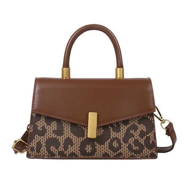 women's bag showecomfort01 2022 new leopard stitched women's shoulder bag simple leisure popular messenger handbag
women's bag showecomfort01 2022 new leopard stitched women's shoulder bag simple leisure popular messenger handbag