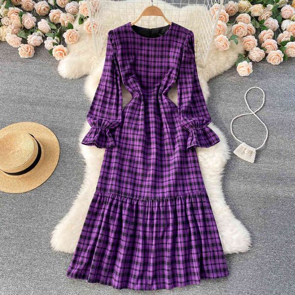 casual dresses french plaid dress women's spring korean version shows thin and elegant temperament bubble sleeve waist closing long ski, Black;gray
casual dresses french plaid dress women's spring korean version shows thin and elegant temperament bubble sleeve waist closing long ski, Black;gray