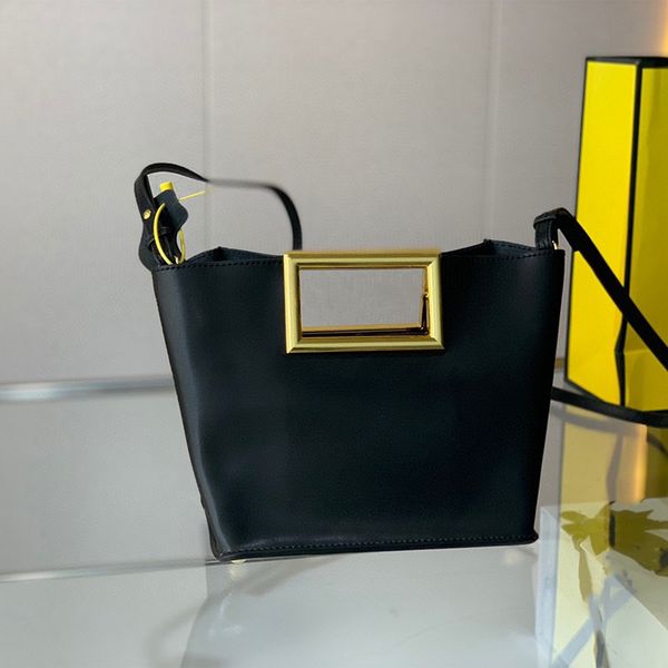 2021 new double f buckle bags bags women's fashion one shoulder totes bag woman luxurys crossbody purses handbags 20cm wholesale handba
2021 new double f buckle bags bags women's fashion one shoulder totes bag woman luxurys crossbody purses handbags 20cm wholesale handba