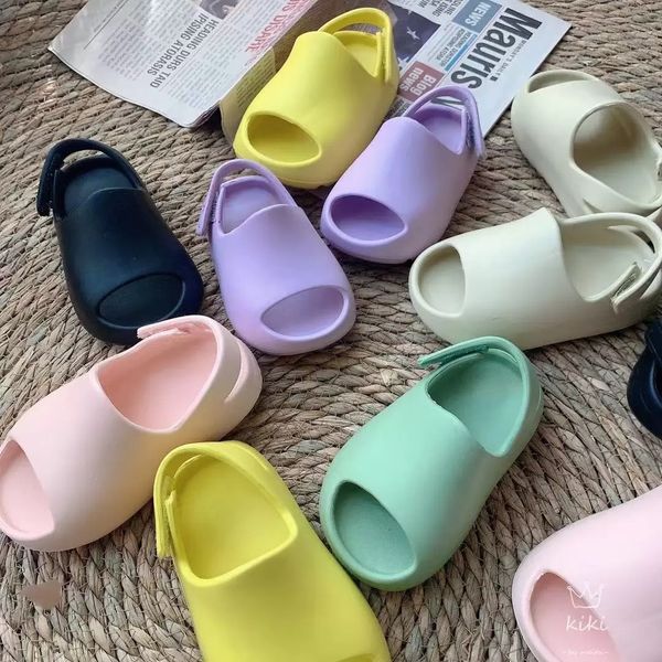 2022 foam slide slippers sandals floral blossom red blue green flower baby kids men women bone earth brown desert sand runner triple white b, Black
2022 foam slide slippers sandals floral blossom red blue green flower baby kids men women bone earth brown desert sand runner triple white b, Black