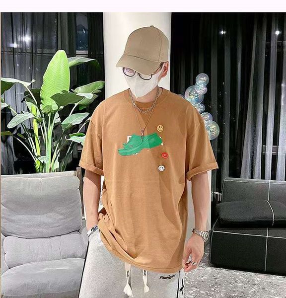 2022 summer t shirt trendy men's new smiley face small badge pattern printing cotton men's and women's models ins wind loose, White;black
2022 summer t shirt trendy men's new smiley face small badge pattern printing cotton men's and women's models ins wind loose, White;black