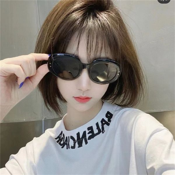 22% off 2022 luxury fashion design high version sunglasses new oval star same plate trend, White;black
22% off 2022 luxury fashion design high version sunglasses new oval star same plate trend, White;black