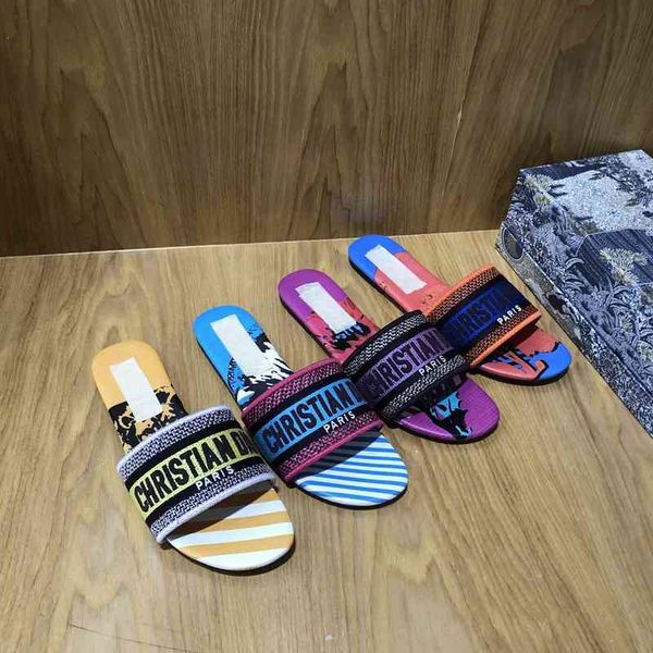 in spring and summer of 2022, the new embroidered and printed flat slippers are versatile. they are worn outside for tourism and, Black
in spring and summer of 2022, the new embroidered and printed flat slippers are versatile. they are worn outside for tourism and, Black