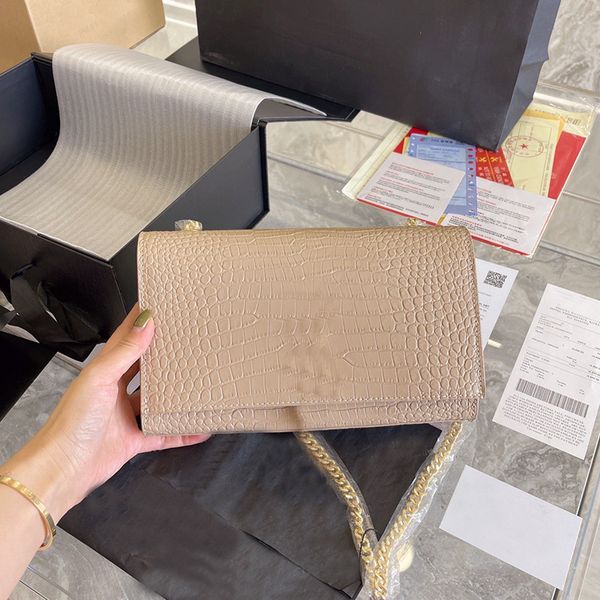 briefcases women purse luxury designer handbag kate bags crocodile pattern real leather chain shoulder high tassel bag 24cm
briefcases women purse luxury designer handbag kate bags crocodile pattern real leather chain shoulder high tassel bag 24cm