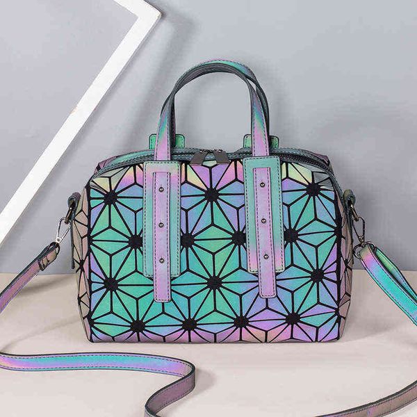 magic color lady's bag geometric rhombic handbag luminous bag boston handbag one shoulder straddle bag 220517
magic color lady's bag geometric rhombic handbag luminous bag boston handbag one shoulder straddle bag 220517