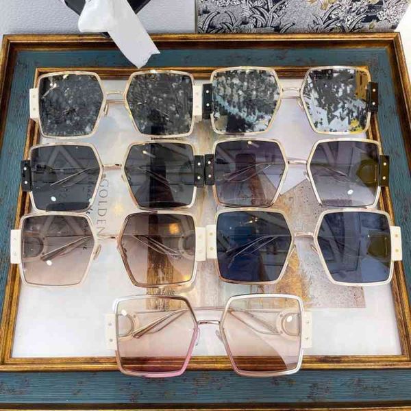 sunglasses d home net red same female montaigne 30montaigne large square cd trend wtzx, White;black
sunglasses d home net red same female montaigne 30montaigne large square cd trend wtzx, White;black