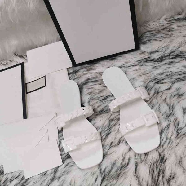 slippers rubber fashion women slides platform flat heel retro sandal candy colors sandals slipper slide with box size 35-40 h84g, Black
slippers rubber fashion women slides platform flat heel retro sandal candy colors sandals slipper slide with box size 35-40 h84g, Black