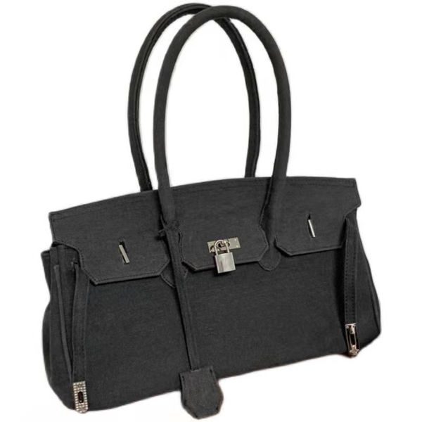 designer casual tote bag luxury shoulder bags large capacity handbags underarm bag canvas ladies purse individuality silver lock cool denim
designer casual tote bag luxury shoulder bags large capacity handbags underarm bag canvas ladies purse individuality silver lock cool denim