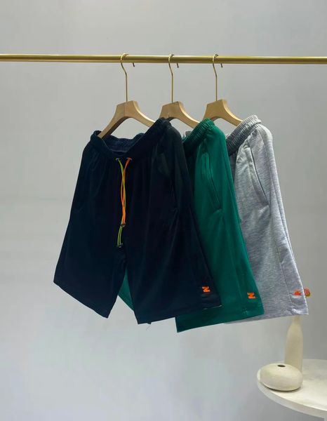 2022 mens shorts pant classic street sweatpants basic zipper pocket double hook couple large logo precision embroidery breathable summer bea, White;black
2022 mens shorts pant classic street sweatpants basic zipper pocket double hook couple large logo precision embroidery breathable summer bea, White;black