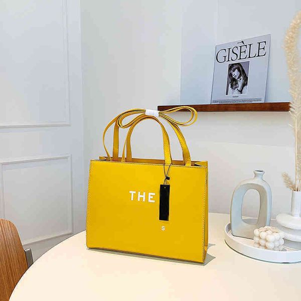 totebags women's bag korean version trend large capacity women's handbag fashion letter single shoulder messenger bag trend 220622
totebags women's bag korean version trend large capacity women's handbag fashion letter single shoulder messenger bag trend 220622
