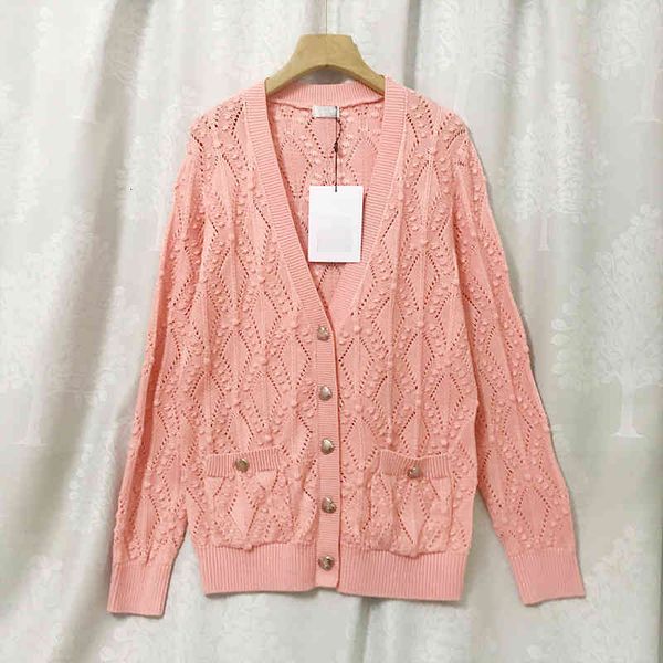 women's sweaters cashmere cardigan pink love button heavy industry hook flower v-neck hollowed out jacket knitted sweater, White;black
women's sweaters cashmere cardigan pink love button heavy industry hook flower v-neck hollowed out jacket knitted sweater, White;black
