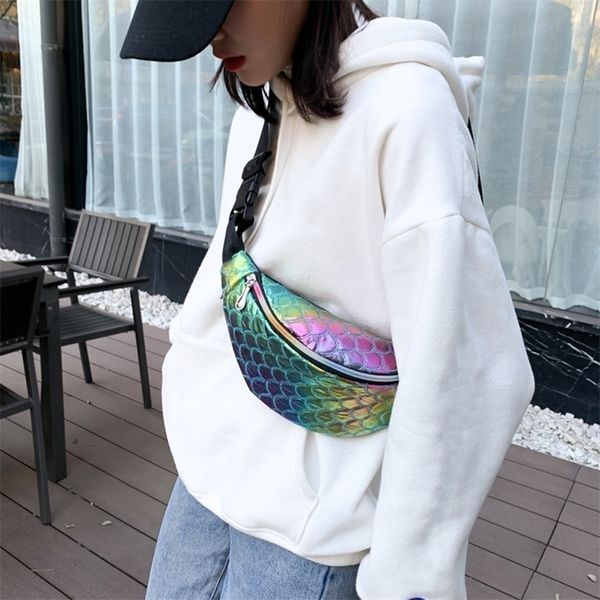 women fanny chest bag soft surface process lined with polyester fashion laser fish scale leather shoulder crossbody pack 220810
women fanny chest bag soft surface process lined with polyester fashion laser fish scale leather shoulder crossbody pack 220810