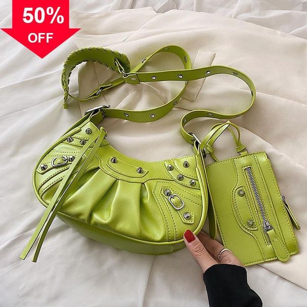 crcent 2022 new single underarm personalized fashion and decoration fashionable retro women's totes shoulder bag
crcent 2022 new single underarm personalized fashion and decoration fashionable retro women's totes shoulder bag