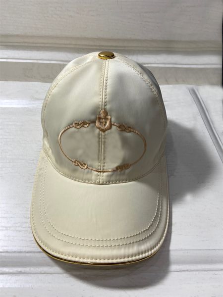 2022 new hat designer baseball cap men's women's luxury adjustable dome casual versatile style fashion embroidered breathable hat, Blue;gray
2022 new hat designer baseball cap men's women's luxury adjustable dome casual versatile style fashion embroidered breathable hat, Blue;gray