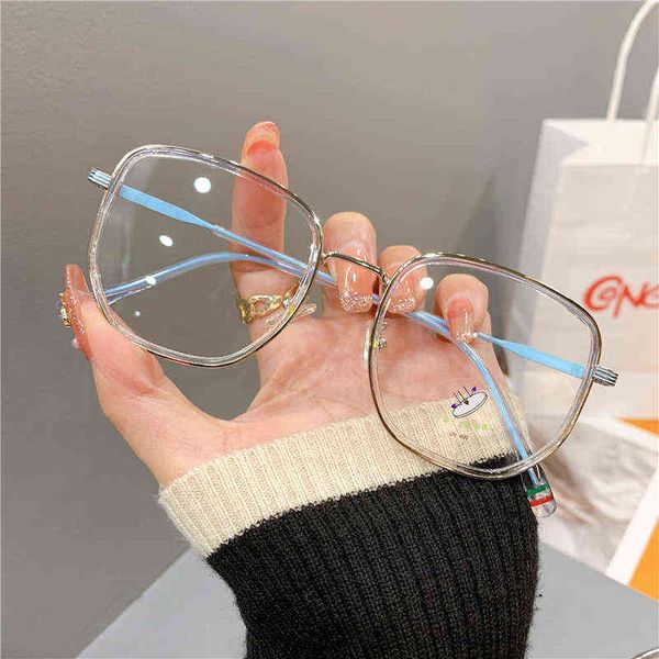 women irrgular clear frame glasses fashion vintage anti-blue light blocking eyewear optical computer eyeglasses, White;black
women irrgular clear frame glasses fashion vintage anti-blue light blocking eyewear optical computer eyeglasses, White;black