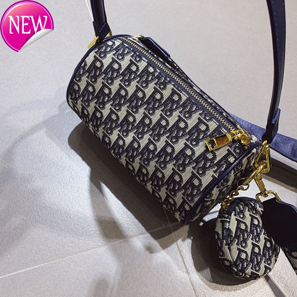50% in women's new messenger one shoulder portable versatile fashion female luxury designer handbags
50% in women's new messenger one shoulder portable versatile fashion female luxury designer handbags