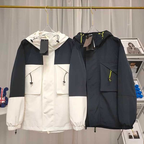 2022 luxury mens jacket casual comfortable slim fit solid color wearing hat cotton material fashion designer fall outdoor classic sportswear, Black;brown
2022 luxury mens jacket casual comfortable slim fit solid color wearing hat cotton material fashion designer fall outdoor classic sportswear, Black;brown