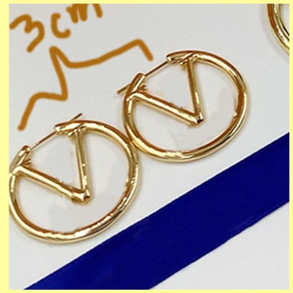 women hoops earrings fashion womens big circle simple earring jewelry luxurys designer earrings letter l stud earring wholesale with box2, Golden;silver
women hoops earrings fashion womens big circle simple earring jewelry luxurys designer earrings letter l stud earring wholesale with box2, Golden;silver