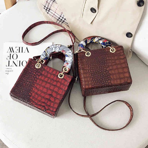 factory direct sale bags2022 women's silk scarf hand popular one shoulder messenger fashion crocodile pattern princess diana designer
factory direct sale bags2022 women's silk scarf hand popular one shoulder messenger fashion crocodile pattern princess diana designer