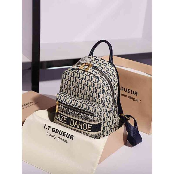 bag new fashion lightweight fashion backpack women's summer versatile leisure travel backpack schoolbag, Red;black
bag new fashion lightweight fashion backpack women's summer versatile leisure travel backpack schoolbag, Red;black