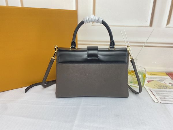 22ss summer classic brand handbag beach bags cavan deauville chain handle large capacity pochette women's bag luxury handbags ly design
22ss summer classic brand handbag beach bags cavan deauville chain handle large capacity pochette women's bag luxury handbags ly design