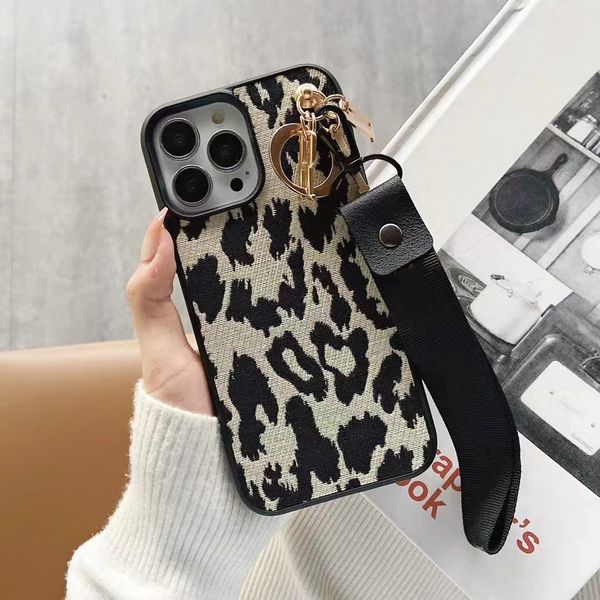 designer fashion houndstooth fabric cases for iphone 13 pro 12 11 xs max xr 8 7 plus leopard print style metal pendant cloth hand strap lany
designer fashion houndstooth fabric cases for iphone 13 pro 12 11 xs max xr 8 7 plus leopard print style metal pendant cloth hand strap lany