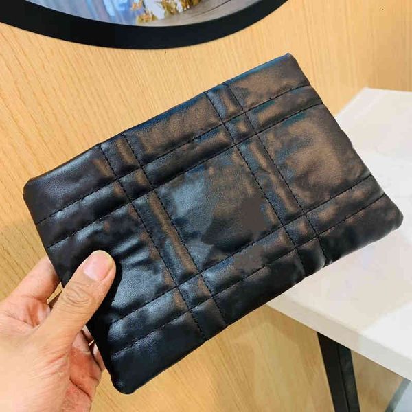 2022 makeup bags designer toiletry pouch cosmetic women purse cosmetic bag luxury brand diamond heat printing fashion tool black
2022 makeup bags designer toiletry pouch cosmetic women purse cosmetic bag luxury brand diamond heat printing fashion tool black