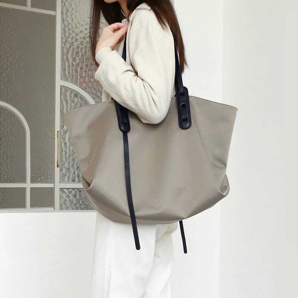hbp fashion desings women shoulder handbag totes commuter bag nylon oxford large capacity casual purse summer travel hand bags
hbp fashion desings women shoulder handbag totes commuter bag nylon oxford large capacity casual purse summer travel hand bags