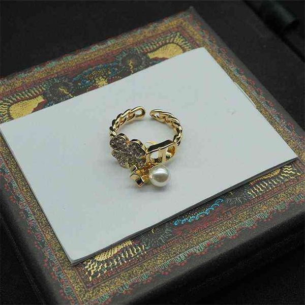 jewelry 50% off fashion leaf full diamond pendant pearl star female bracelet ring net red live broadcast of the same style, Silver
jewelry 50% off fashion leaf full diamond pendant pearl star female bracelet ring net red live broadcast of the same style, Silver