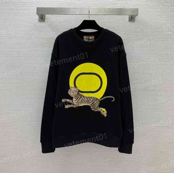 designer womens hoodies sweatshirts black limited series letter logo print casual loose sweatshirt trendy luxury women clothing 0912
designer womens hoodies sweatshirts black limited series letter logo print casual loose sweatshirt trendy luxury women clothing 0912