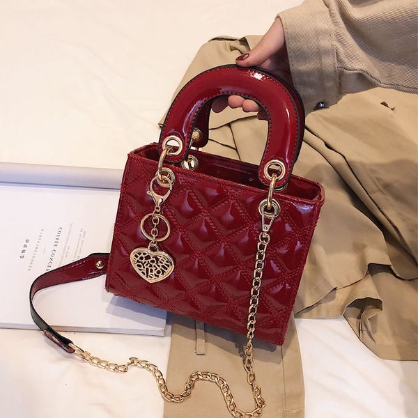bag female 2022 new handbag fashion chain messenger bags shoulder tote handbags for women wholesale
bag female 2022 new handbag fashion chain messenger bags shoulder tote handbags for women wholesale